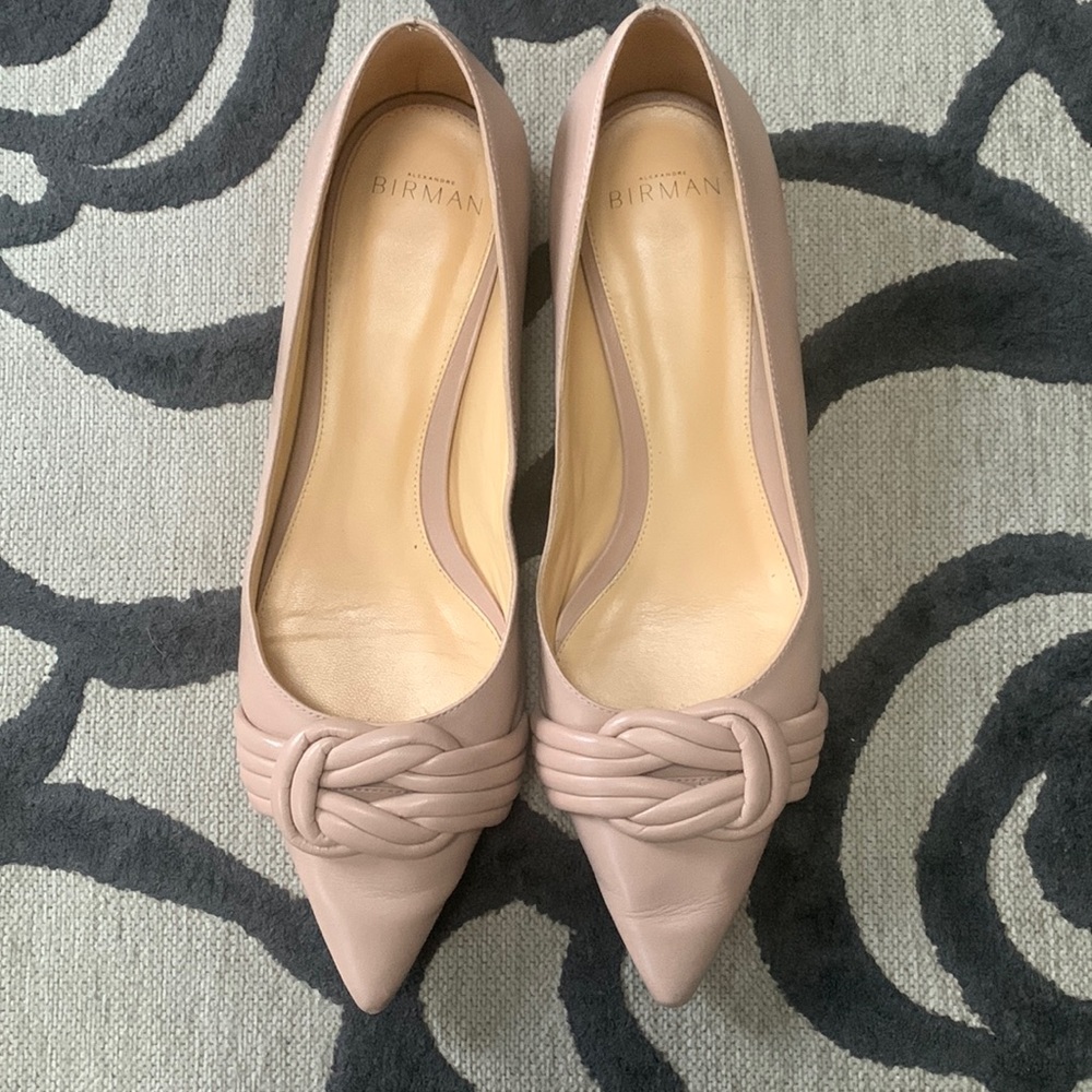 Pale Pink Alexandre Birman ‘Vicky’ Flats